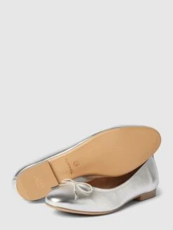 Tamaris Ballerinas Mit Flachem Absatz - Silber -Damenbekleidungsgeschäft a90kmgq46584kdqg951kok9k710kukaa759kke1oa5156di29tajehab8p132iab8d448lij8d2kqjq18so3cphic9gjep1lcdi38cpk69gj0e34cgp3idpp75h3aphn68pmcp0