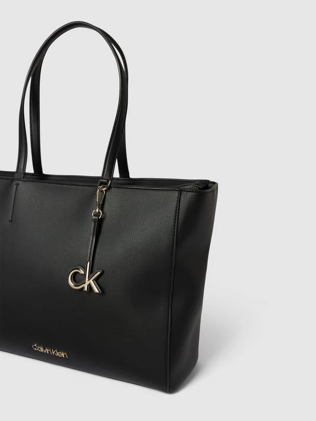 CK Calvin Klein Shopper Mit Label-Applikationen Modell 'MUST' - Schwarz 5 CK Calvin Klein Shopper Mit Label-Applikationen Modell 'MUST' - Schwarz – Bild 3
