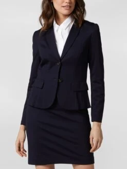 Marc Cain Blazer Mit Angedeuteten Pattentaschen - Marineblau -Damenbekleidungsgeschäft a934icqb8lb4ch28690j8kqmah6l4gq48ks46gai9t5l4kqgakqk2hq9854k6kho6t84qi1o8d1k4dqi9h3jce34c8s3cdho60s66dpk6kqmae1j6tj62cr1ckp68o9l69h36o8