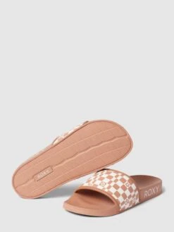 Roxy Slides Mit Floralem Print 'SLIPPY' - Rosé -Damenbekleidungsgeschäft acs52h2a8t8j0ci3a154ggq999358e256l34kj1ga4qkijqb90rkui2e9593ee2e90oj6c9kah74mgqi8oo38dr3c5hmaeb2c8p3ap1kccpj8oj671i68or6ckp3gor568om4pg