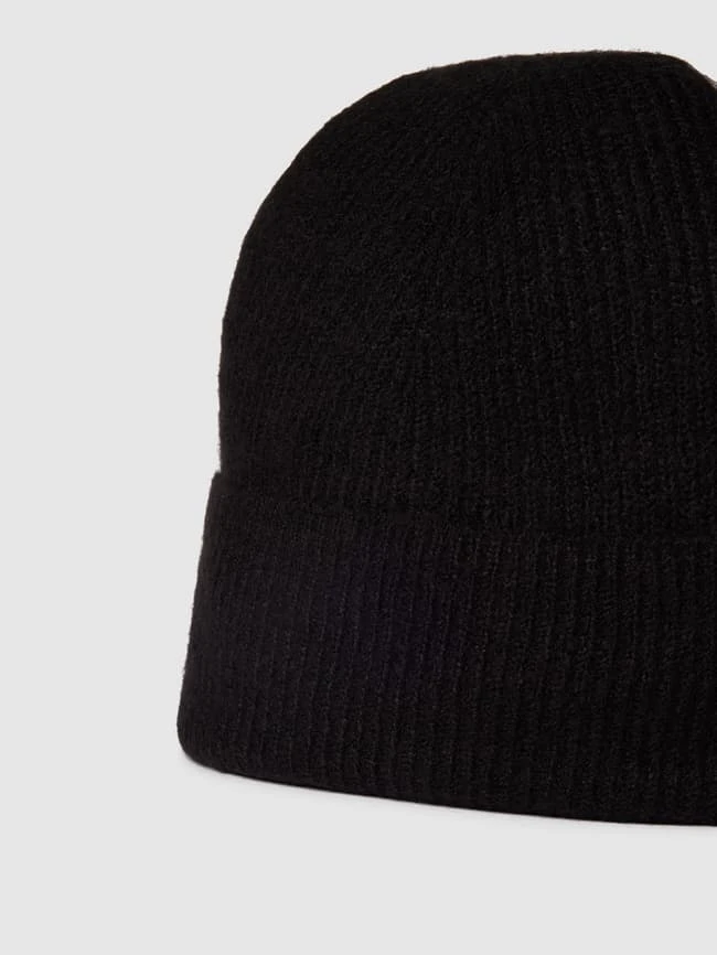 Christian Berg Woman Beanie Mit Strukturmuster In Ripp-Optik - Schwarz 4 Christian Berg Woman Beanie Mit Strukturmuster In Ripp-Optik - Schwarz – Bild 2