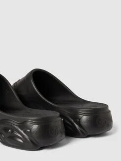 Buffalo Slides Mit Label-Detail - Schwarz 9 Buffalo Slides Mit Label-Detail - Schwarz -Damenbekleidungsgeschäft ah53ejq59h2l4eam6h64qhia8tb36ja790o5cj28akqk4dil6h4jejhh615jaj9g69b4ck2j954ksda36t3macb2clj34dr46gp68cpk68qj2eb6c9ij8d9lcdimadb4cco30e0