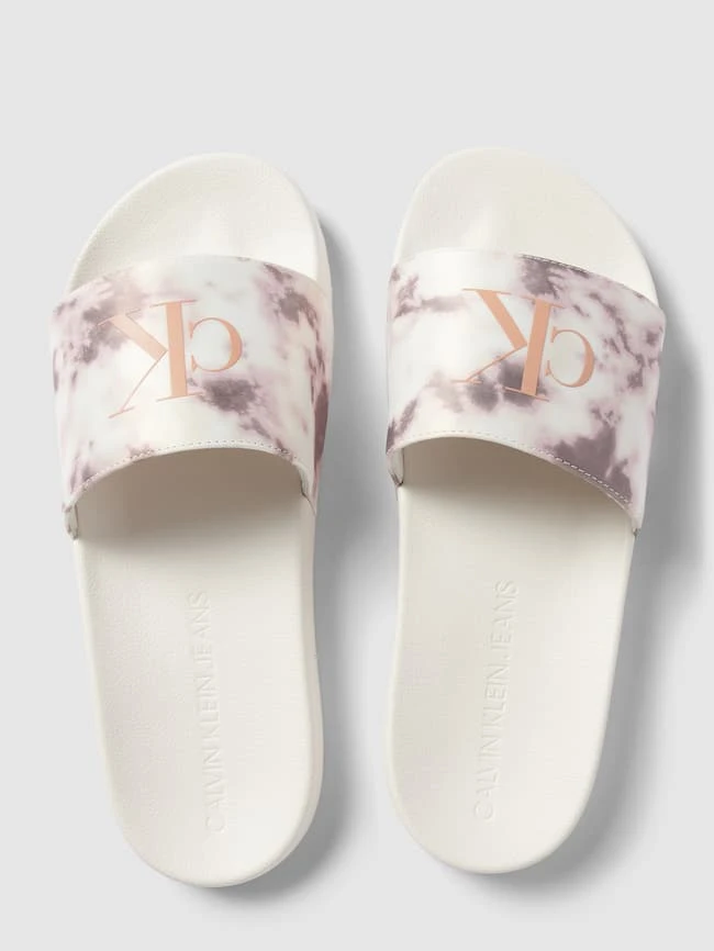 Calvin Klein Jeans Slides Mit Label-Print 'SLIDE SATIN' - Flieder 6 Calvin Klein Jeans Slides Mit Label-Print 'SLIDE SATIN' - Flieder – Bild 4