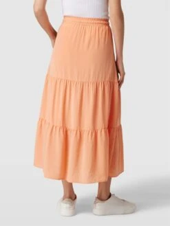 Marc Cain Maxirock Im Stufen-Look - Apricot -Damenbekleidungsgeschäft akq4mgq5a55kckag6h24ciak8l5jgcqa68rkuci28t3kodim693j6chhad75ccq89l54uja39t352gpp64o36php68o68pb661j30p1k70rm6e9g6gqjid1i61gjee1n6kr64og