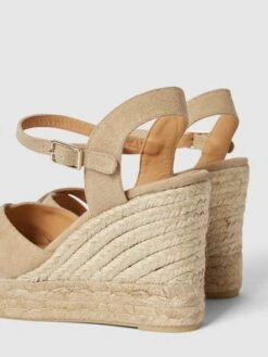 Castañer Wedges Mit Dornschließe Modell 'BLAUDELL' - Sand 9 Castañer Wedges Mit Dornschließe Modell 'BLAUDELL' - Sand -Damenbekleidungsgeschäft al0l8iib6h9kgda8891j4j9n9h838kaa9h0l0j1n6t4j2ja26185ci2j8d532jai9t556i1h71142liga53jcd1p61ij6c326gqjidpk6sp64ob260r6cc9k60pjaeb26oo6cdo
