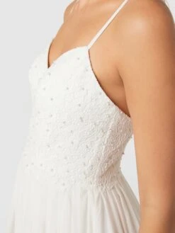 Laona Brautkleid Mit Floralen Stickereien Und Zierperlen - Offwhite -Damenbekleidungsgeschäft ap0j0ga38lb4ohpo90rk6dpk8ko3gjab9op4clila1alaki79t2jgea18p93ij1g895jihi6618k8i9h9ko34dhk6gsm8p9l6spm8d1k65j30eb5cgrj4dpn60oj0p9h6pi36co