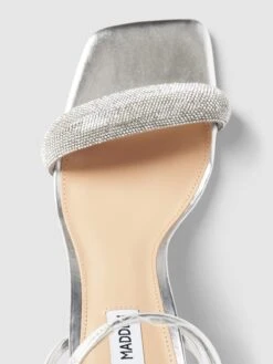 Steve Madden Sandaletten Mit Strasssteinbesatz Modell 'ENTICE' - Silber -Damenbekleidungsgeschäft ap4k6kig9593gkq6ah1kce2d6sr58h29ap1kmcpn9t53idpoad636c2m70ojgcibagqlal2c6d9lad2798o64phg70pmachhc4r32d1k69imco9lc4o64d1n70r64e1g70r32p8