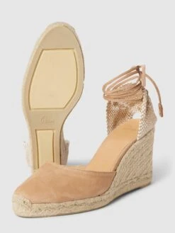 Castañer Wedges Mit Schnürverschluss Modell 'CARINA' - Camel -Damenbekleidungsgeschäft ap5j2li76h14cli46la4ggqjal43ghijah238cqcala4ih2788qkgdq989b3ce9g9h53cdppagr32i1oa4o3ee31cgoj8d1n6ko3edpk6ksjaob16or68c1p6phj6phgcoo34p8