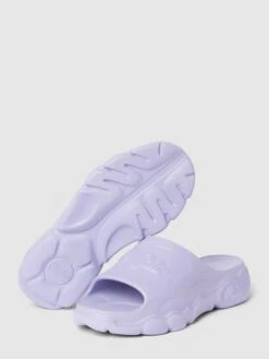 Buffalo Slides Mit Plateausohle - Flieder -Damenbekleidungsgeschäft ap9l8k229d338jii9p1kukae8gr3gk9i94q4oeal6h44ahij6gs52jq69grl6h1k6taj6ia4a4rjadi2613j0chh61hj8dpo70q3adhk64q66e9ic8qjep1o6lhm8dhn74r66og