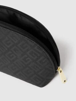 Guess Kosmetiktasche Mit Label-Schriftzug - Schwarz 7 Guess Kosmetiktasche Mit Label-Schriftzug - Schwarz -Damenbekleidungsgeschäft apaksdi36kq4ic2g6l73ejq4al24kji67144uga1a95jiiih697l0e286ss30gica8s52cq3852lcla49go62cj4cos3gdpnchhm2d9k6srjgohhchj3ccpgccsmcp9l6kpj8o8